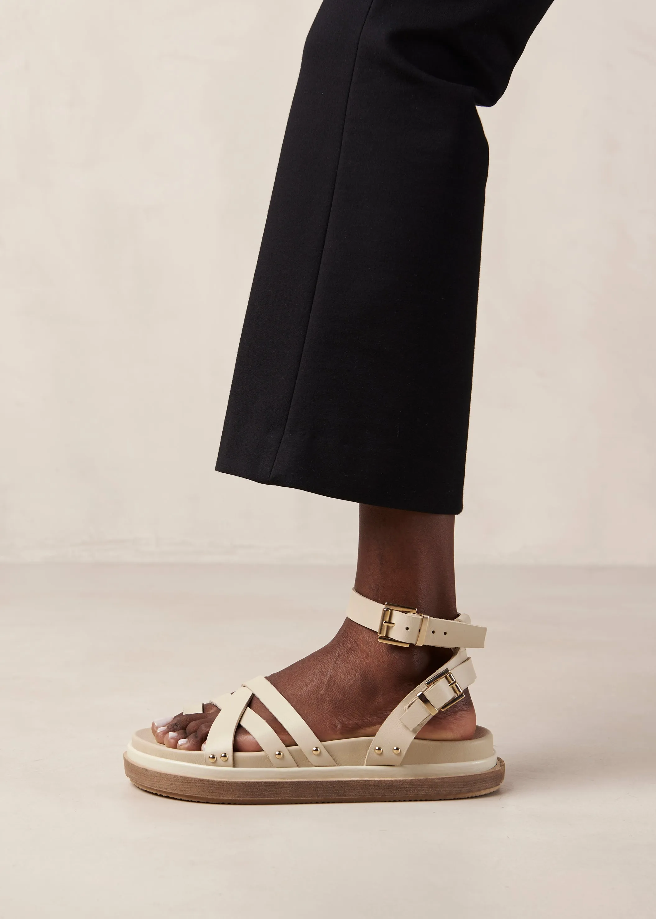 Buckle Up Cream Leather Sandals