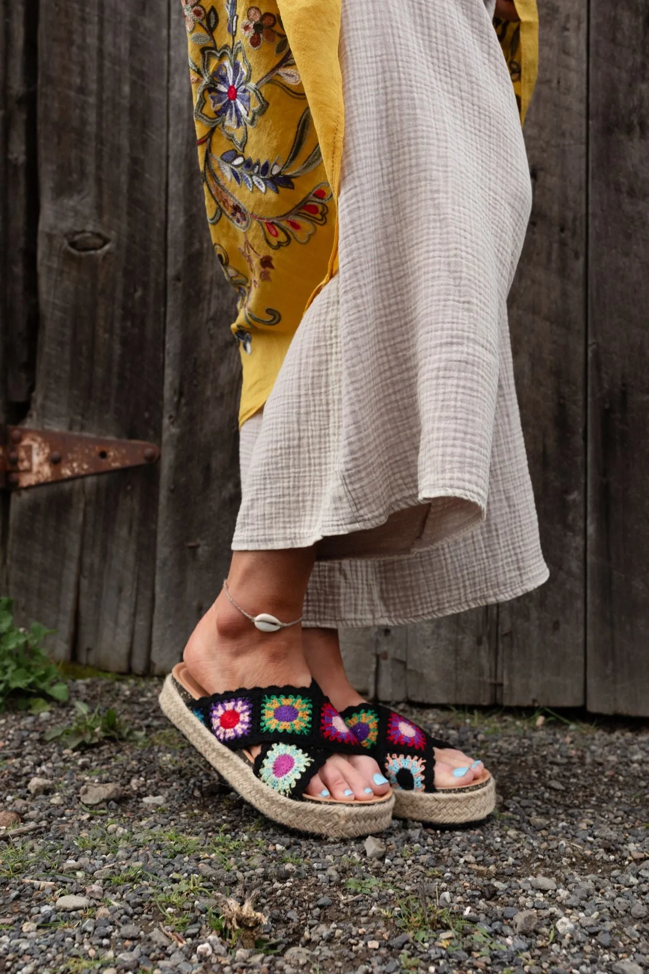 Elevate In Crochet Platform Sandal - Black