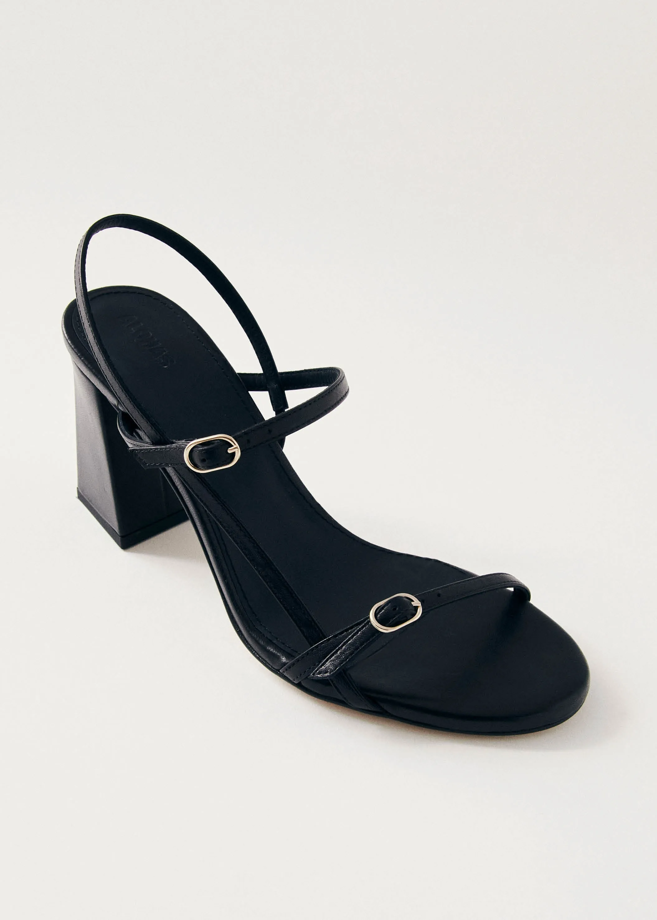 Elyn Black Leather Sandals