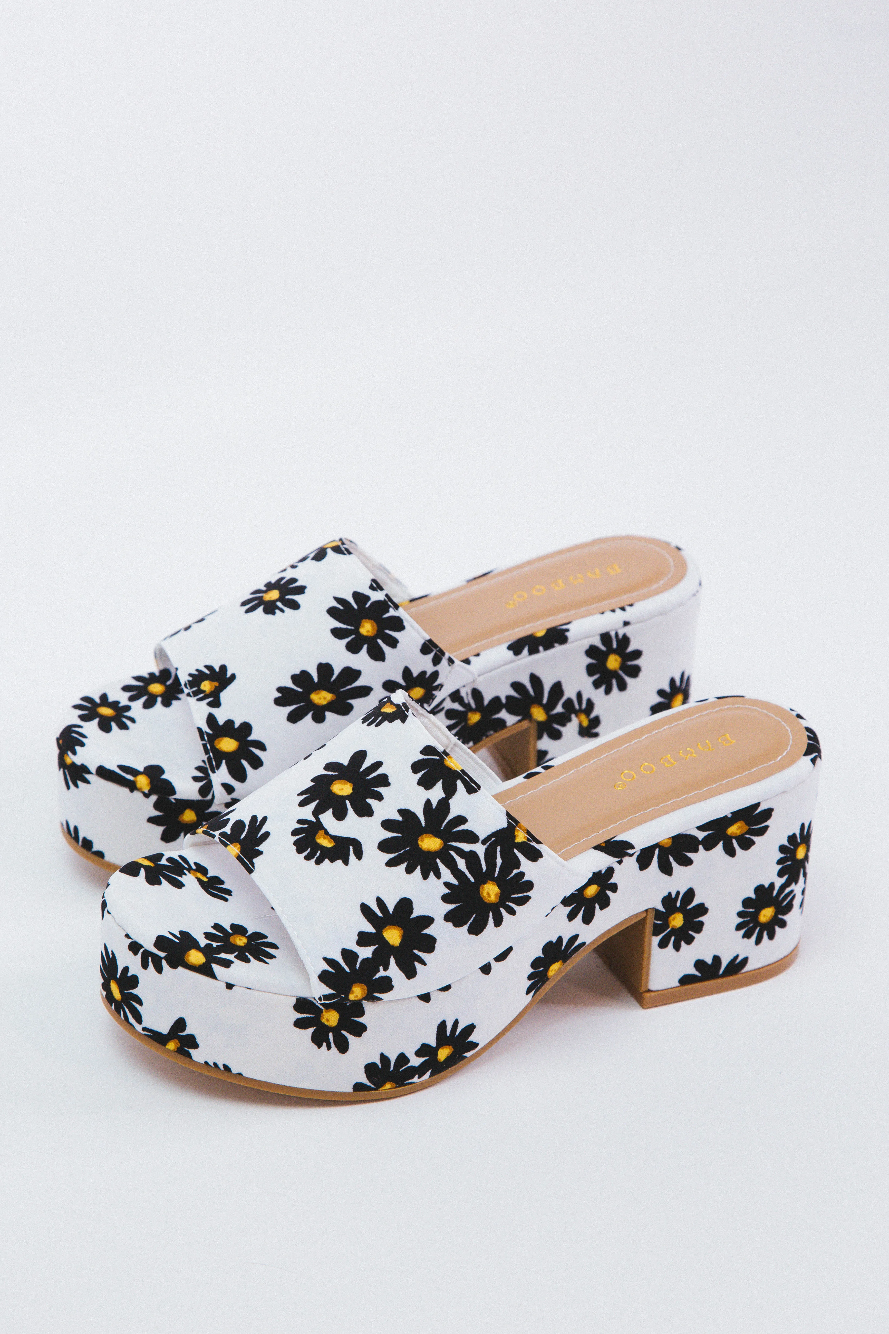 Niche Floral Platform Sandal, White Fabric