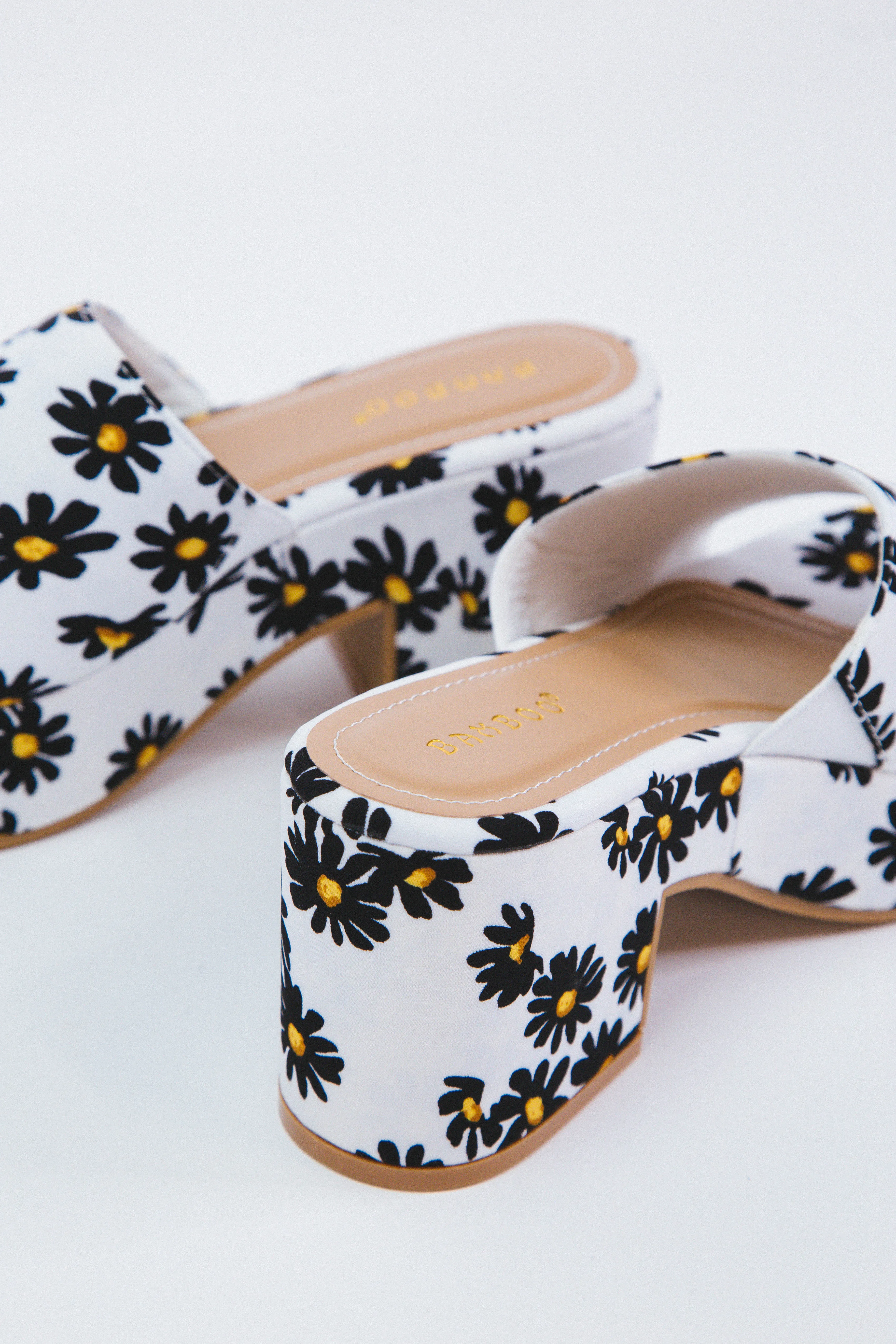 Niche Floral Platform Sandal, White Fabric