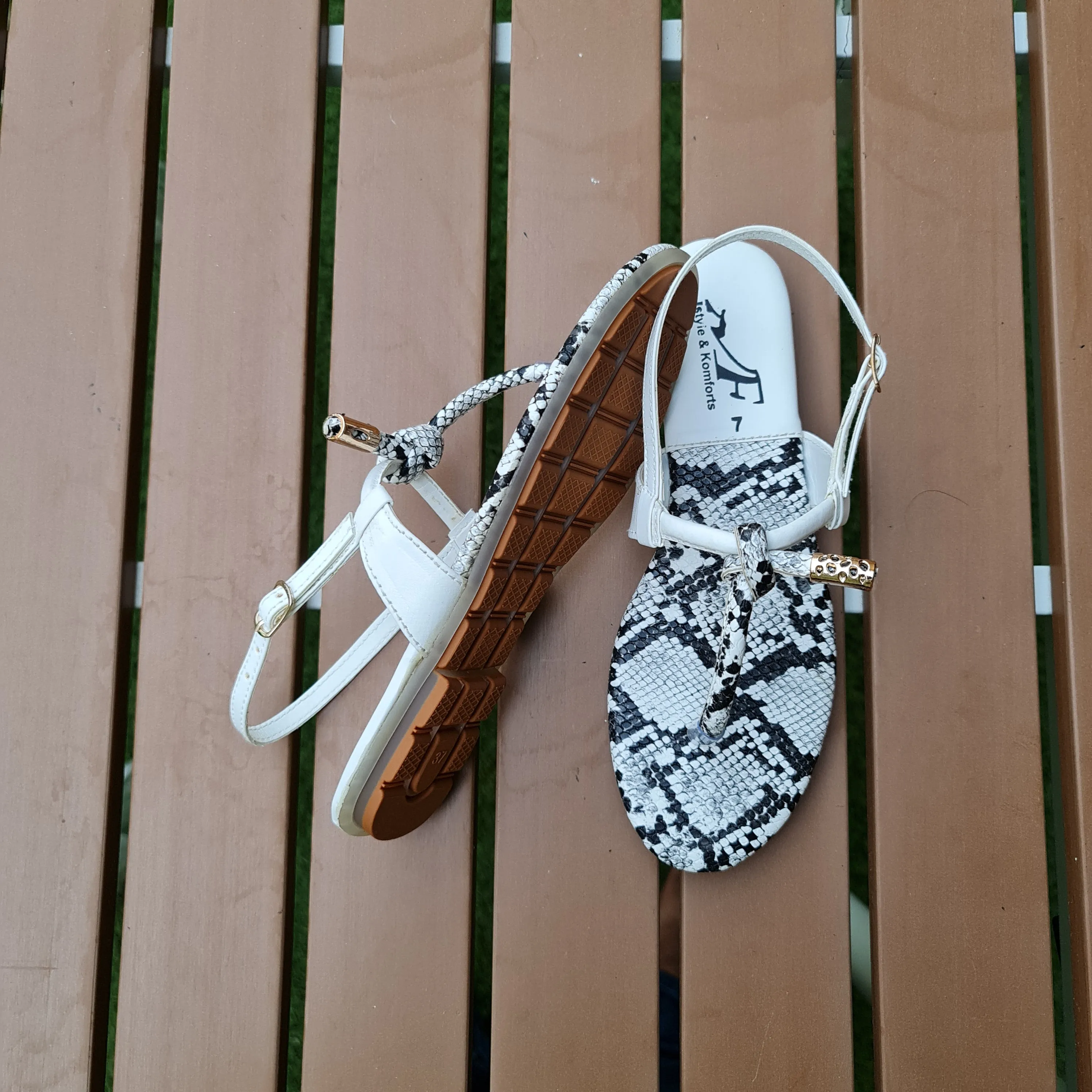 Printed Buckle Sandals