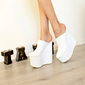 Sabo White 16 cm High Heel Platform Wedge Mules