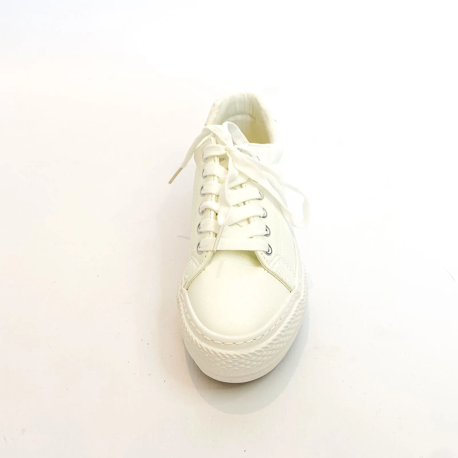 Savoy white lace up sneaker